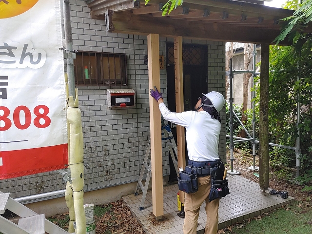 玄関ポーチ柱の入れ替えで確認する